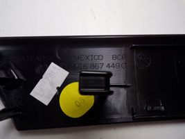 Volkswagen Jetta VI Moldura del tarjetero del panel de la puerta trasera 5C6867449C