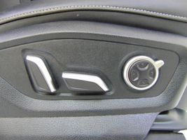 Audi Q7 4M Front passenger seat 