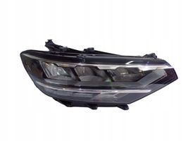 Volkswagen PASSAT B8 Lampa przednia 3G1941036P