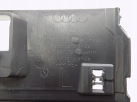 Audi Q7 4M Отделка стойки (D) (верхняя) 4M0867767F