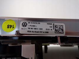 Volkswagen Touareg III Poszycie drzwi tylnych 760868968
