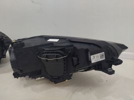 Volkswagen Golf Sportsvan Lampy przednie / Komplet 517941033A