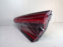 Audi A5 Lampy tylnej klapy bagażnika 8W6945094B