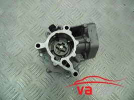 Volkswagen Golf VII Pompa podciśnienia / Vacum 06L145100A