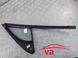 Audi Q7 4M Fenêtre latérale avant / vitre triangulaire (4 portes) 4M0845114A