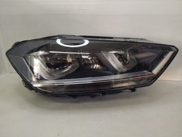 Volkswagen Golf Sportsvan Lampa przednia 517941034B