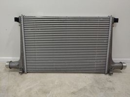 Audi Q8 Chłodnica powietrza doładowującego / Intercooler 4M0145805J