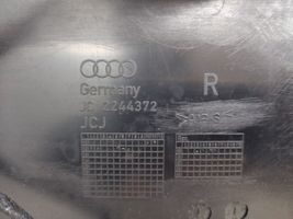 Audi Q5 SQ5 Coupe-mallin takaosan koristelista 8R0