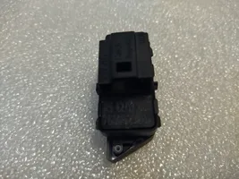 Volkswagen Touareg III Botón interruptor de bloqueo de puertas 760962126