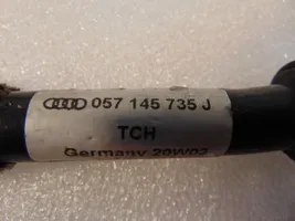Audi A8 S8 D3 4E Turboahtimen öljyletku 057145735J