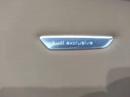 Audi A7 S7 4G Boczki / Poszycie drzwi przednich 4G8867022