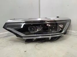 Volkswagen PASSAT B8 Lampa przednia 3G1941081T