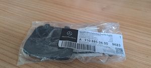 Mercedes-Benz Sprinter W907 W910 Capuchon, crochet de remorquage avant A9108850600