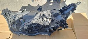 Toyota RAV 4 (XA50) Phare frontale 8114542842