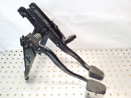 Volvo XC70 Pedal assembly 