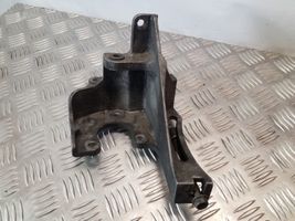 Subaru Legacy Engine mounting bracket 