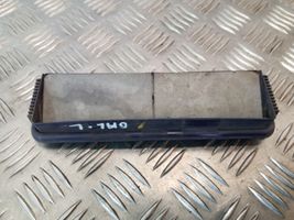 Skoda Yeti (5L) Kratka wentylacyjna pod zderzakiem tylnym 6X0819465D