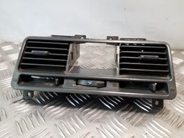 Mitsubishi Pajero Centrinės oro grotelės MB652170