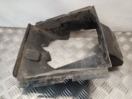 Volkswagen Touareg I Prowadnica powietrza intercoolera 7L6117335A