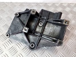 Audi A4 S4 B5 8D Uchwyt / Mocowanie sprężarki klimatyzacji 028260885A