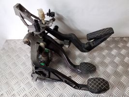 Audi A4 S4 B5 8D Pedal assembly 8D1721117D