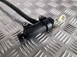 BMW X3 E83 Główny cylinder sprzęgła 6773670