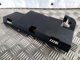 Audi A6 C7 Dangtis akumuliatoriaus dėžės 8K0915429G