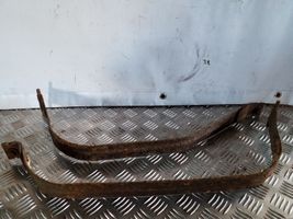 Opel Astra J Sangle de réservoir de carburant 