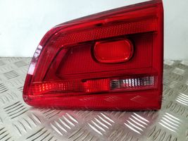 Volkswagen Touran II Tailgate rear/tail lights 1T0945094A