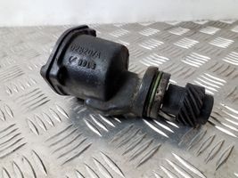 Volkswagen Golf III Alipainepumppu 028207A