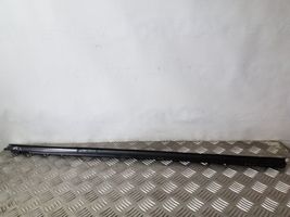 Volkswagen Golf III Front door glass trim molding 