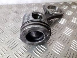 Infiniti EX Piston with connecting rod 