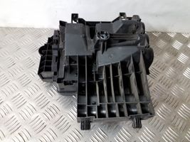 Opel Astra K Module de fusibles 39040853