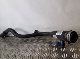 BMW X3 E83 Tubo e bocchettone per riempimento serbatoio del carburante 67596739