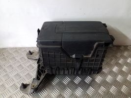 Audi A3 S3 A3 Sportback 8P Battery box tray 3C0915335