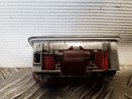 Audi A4 S4 B7 8E 8H Takaoven sisävalo 4B9947113