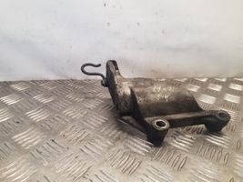 Audi 80 90 S2 B4 Supporto di montaggio della pompa del servosterzo 028145531E