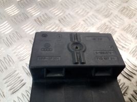 Volkswagen PASSAT CC Module de fusibles 7N0937311