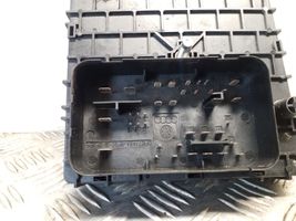 Volkswagen PASSAT CC Module de fusibles 3C0937125A