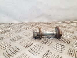 Volkswagen Touareg I Front suspension camber bolt 