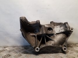 Suzuki Grand Vitara II Supporto del generatore/alternatore 