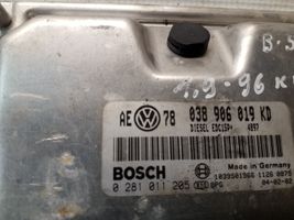 Volkswagen PASSAT B5.5 Moottorin ohjainlaite/moduuli 038906019KD