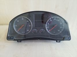 Volkswagen Golf V Compteur de vitesse tableau de bord 1K0920962B