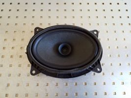 Toyota Avensis T270 Haut-parleur de porte avant 8616005140