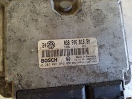 Volkswagen Golf IV Блок управления двигателя 038906018BM