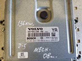 Volvo V70 Variklio valdymo blokas 30785100AB