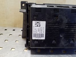 Opel Astra H Monitori/näyttö/pieni näyttö 13111165