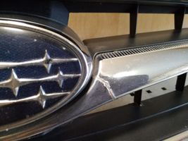 Subaru Legacy Grille calandre supérieure de pare-chocs avant 91121AG150