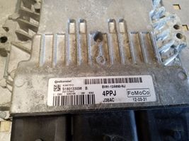 Ford Focus Dzinēja vadības bloks BV6112A650NJ