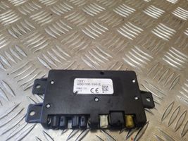 Audi A2 Pystyantennivahvistin 4D0035530E